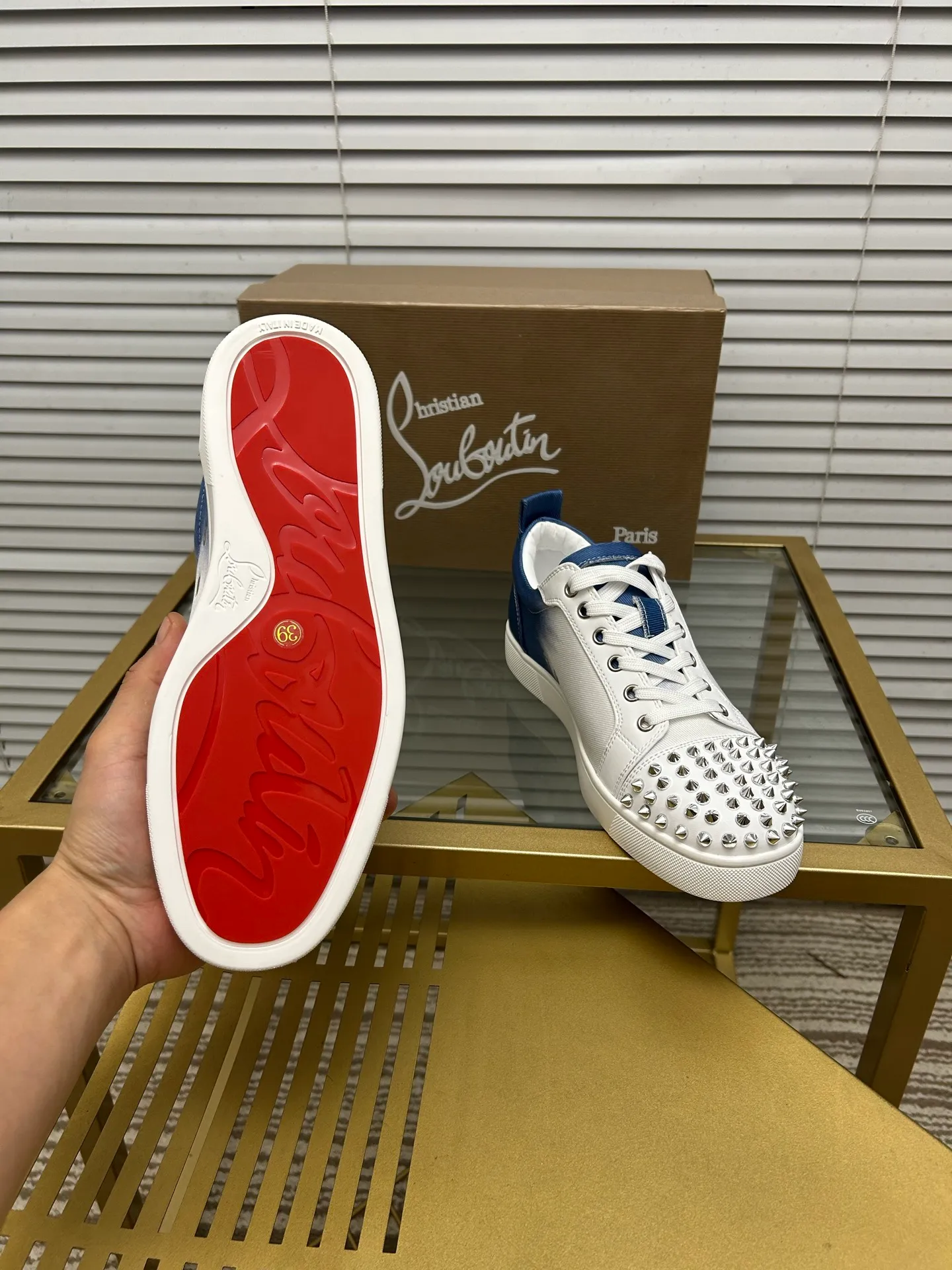 (Customized model) Ex-factory price is 480. christian louboutin (CL red sole shoes) counter series, casual sneakers for couples 📢 📢 📢 Exclusive hot style release 🎈🎈💪 Movable latex feet 👻 Finished outsole line [Proud] 😝Female 35-40# Male 38#-46, global supply😝 [Top version]: Original imported genuine leather upper, top original leather lining, original molded TPU outsole, original 1:1 detail processing, original shoe last,